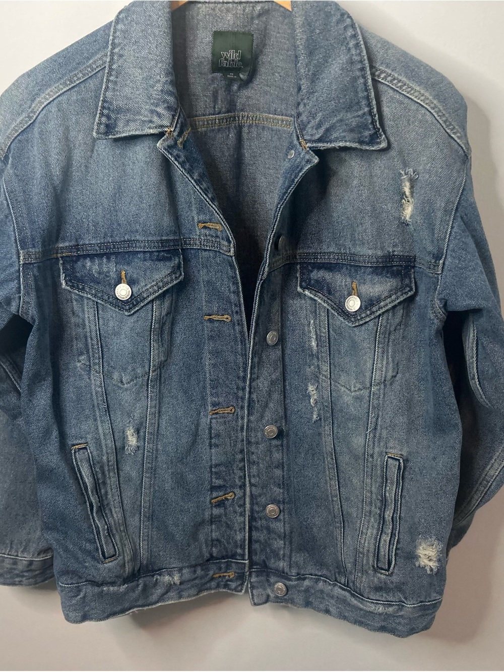 Wild Fable Women’s Oversized Distressed Blue Denim Jacket - Picture 2 of 11
